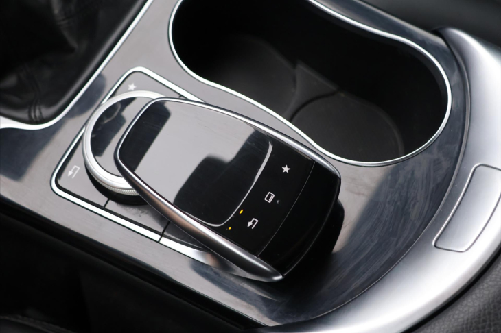 Mercedes-Benz Třídy C 1,6 CDI 100 kW Tažné Aut.Klima
