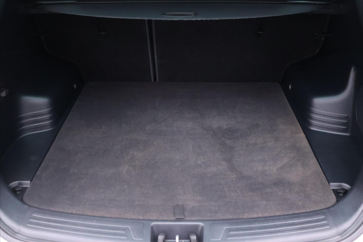 Hyundai ix35 2,0 GDI 122kW 4x4 Trikolor CZ DPH