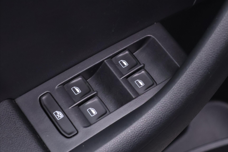 Škoda Rapid 1,4 TSI 90kW DSG Elegance Xenon