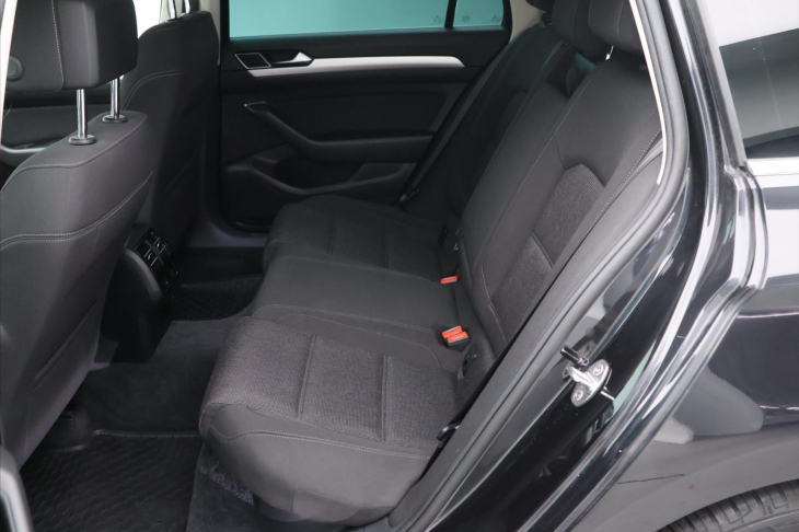 Volkswagen Passat 2,0 TDI 110kW Comfortline Navi