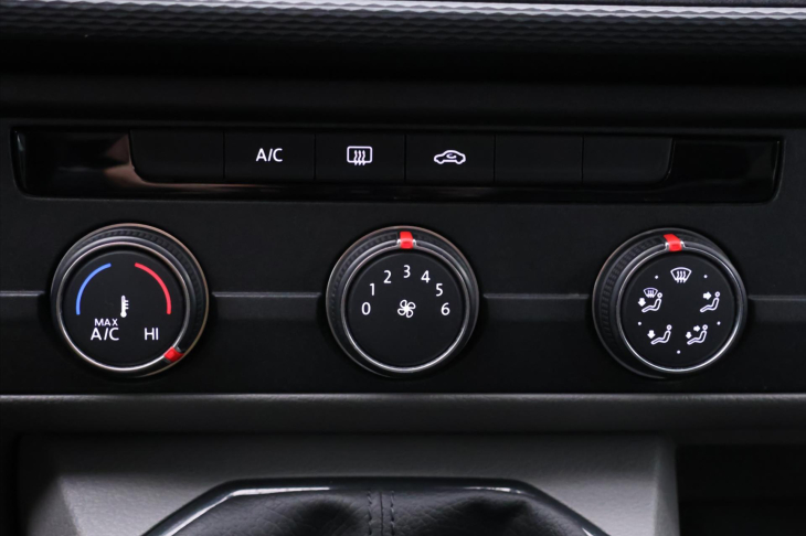 Volkswagen Transporter 2,0 TDI 81kW Klima 9-Míst DPH