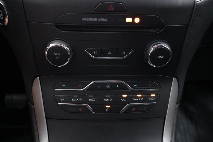 Ford S-MAX 2,0 TDCi 132kW Trend Klima