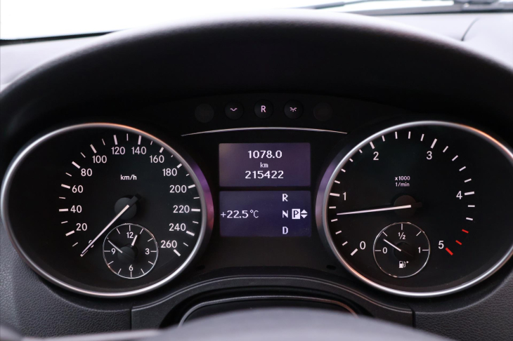 Mercedes-Benz Třídy M 3,0 300 CDI 4Matic 150kW CZ