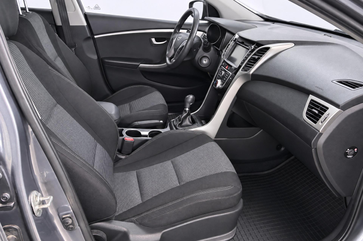 Hyundai i30 1,4 CVVT 73KW NAVI ORIG. ALU