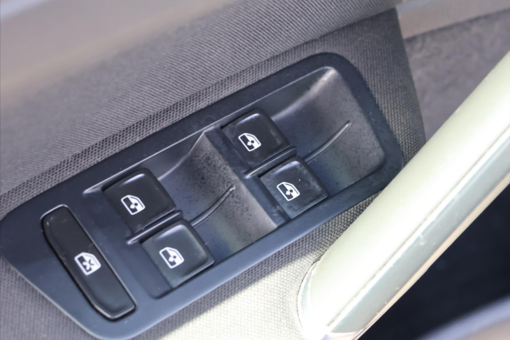 Volkswagen Golf 1,0 TSI 81kW CZ Comfort LED
