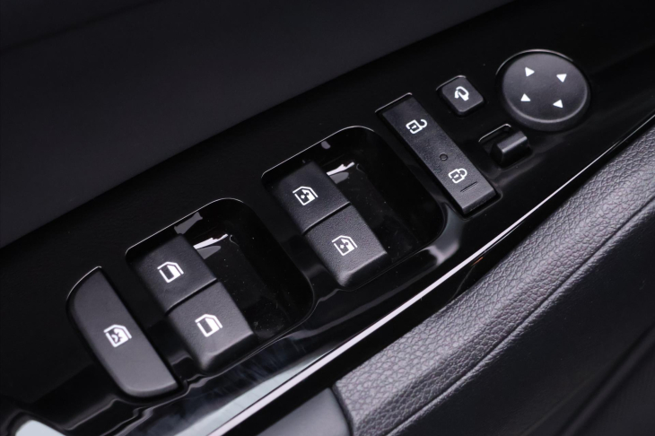 Kia Sportage 1,6 T-GDI 118kW Aut. AWD DPH