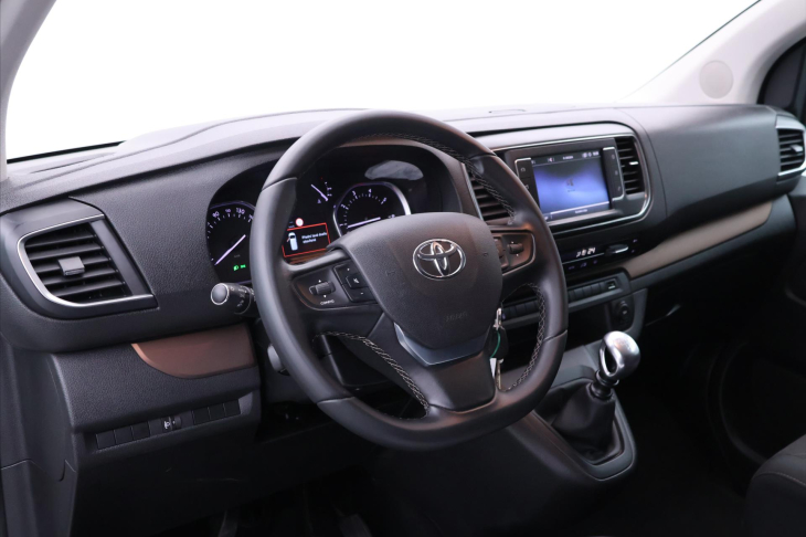 Toyota ProAce Verso 2,0 D4-D 150k VIP L2 8Míst DPH