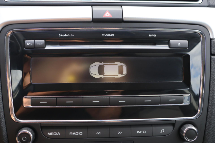 Škoda Superb 2,0 TDI Exclusive Xenon 1.Maj.