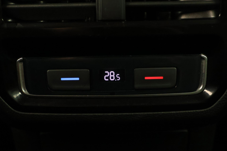 Volkswagen Passat 2,0 TDI 140kW DSG Business LED