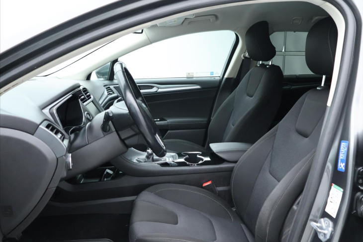 Ford Mondeo 2,0 TDCI 110kW CZ Titanium LED