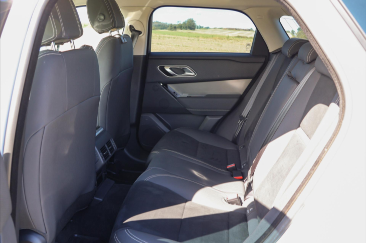 Land Rover Range Rover Velar 2,0 D180 AWD Aut. LED Kůže