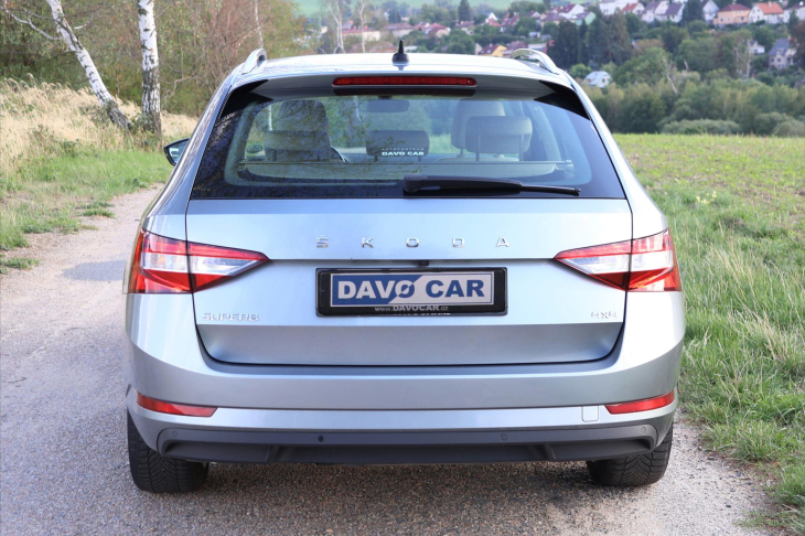 Škoda Superb 2,0 TDI DSG 4x4 CZ Style DPH