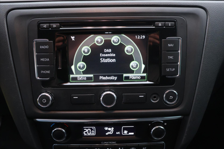 Škoda Rapid 1,6 TDI 77kW Style Xenon Navi