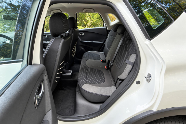Renault Captur 1,3 TCe 96kW Intens LED Navi