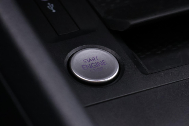 Volkswagen Caddy 2,0 TDI 75kW Life LED CZ DPH