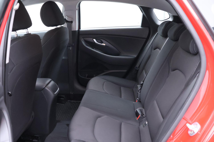 Hyundai i30 1,4 T-GDi 103kW Fastback CZ