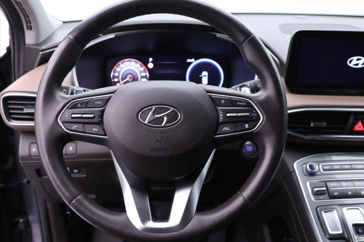 Hyundai Santa Fe 2,2 CRDI 142kW Style 4x4 DCT CZ