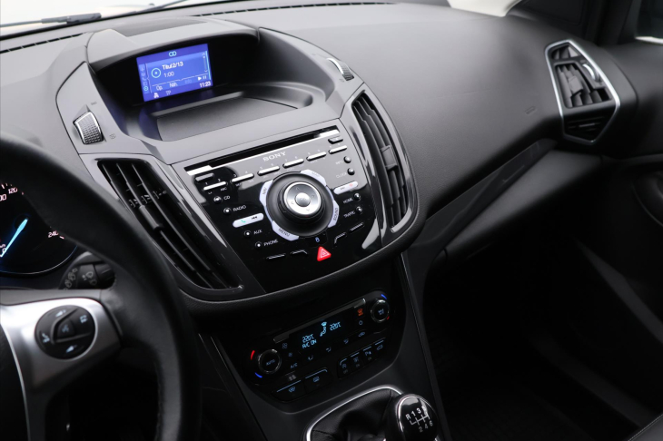 Ford Kuga 1,5 EcoBoost Titanium