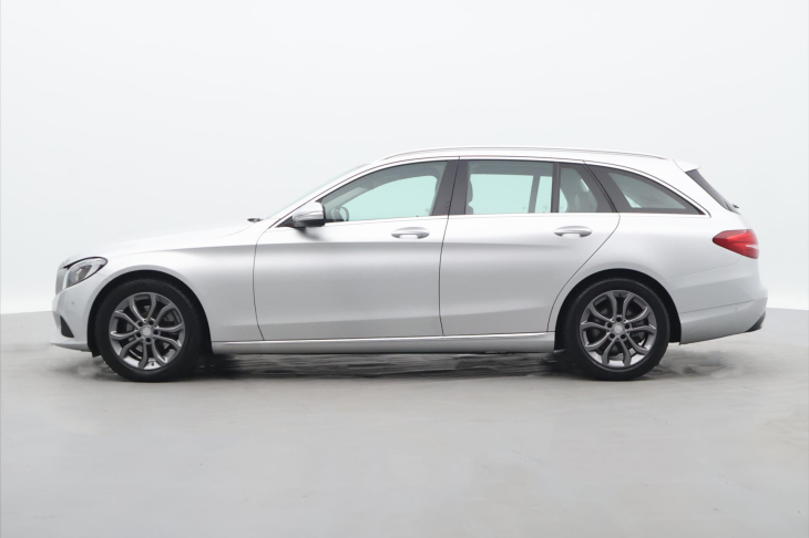 Mercedes-Benz Třídy C 2,1 220d 125kW Aut. LED