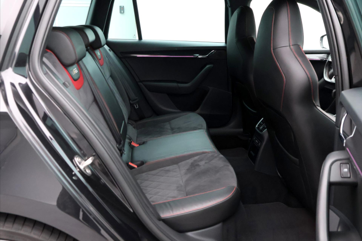 Škoda Octavia 2.0 TSI 180kW Challenge RS