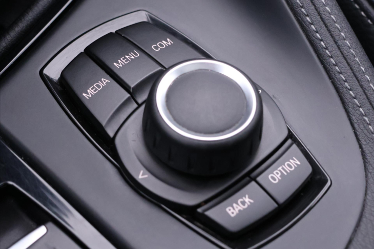 BMW X1 2,0 20i xDrive 141kW Aut. CZ