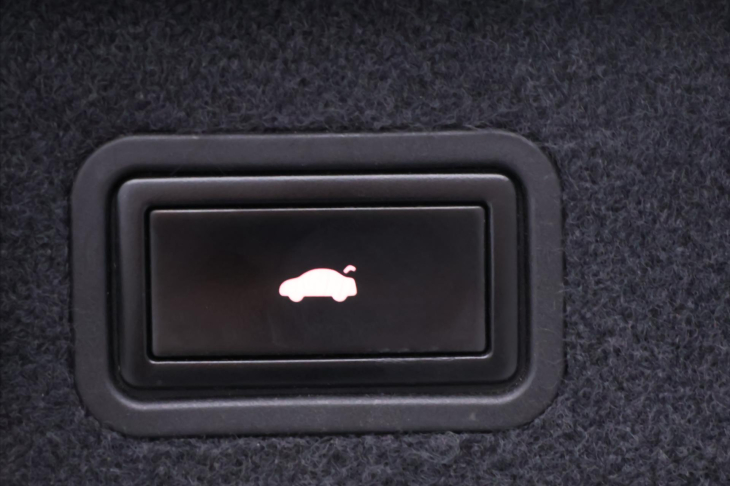 Audi A8 4,2 FSI 273kW Quattro Tiptronic