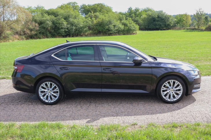 Škoda Superb 2,0 TDI 140kW DSG 4x4 Style CZ