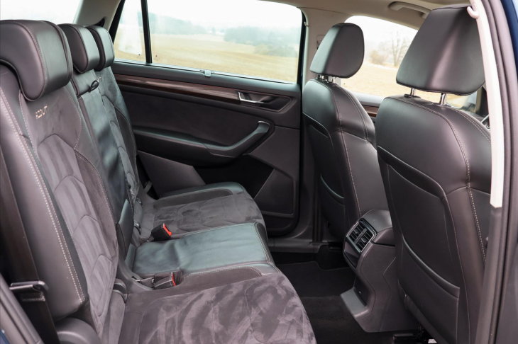 Škoda Kodiaq 2,0 TDI DSG 4x4 7-Míst Scout