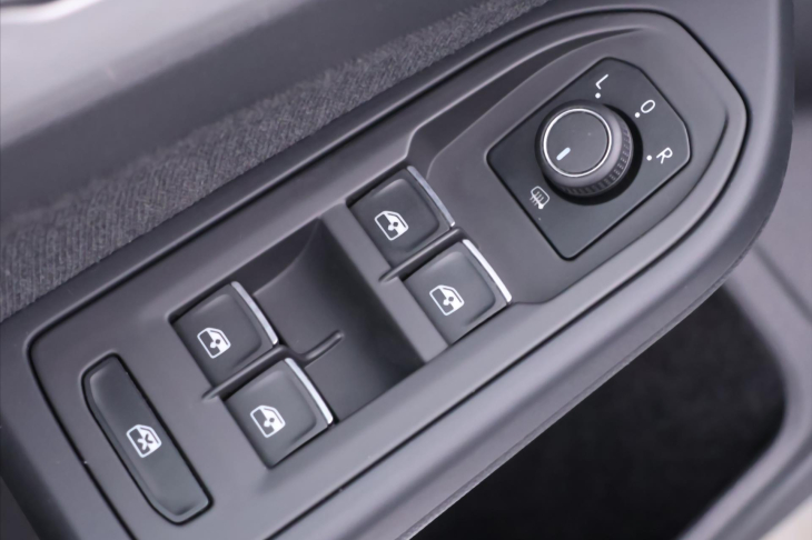 Volkswagen Golf 1,5 TSI 110kW DSG CZ 1.Maj DPH