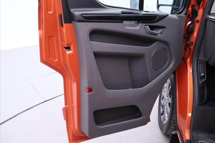 Ford Tourneo Custom 2,0 EcoBlue 125kW Titanium CZ DPH