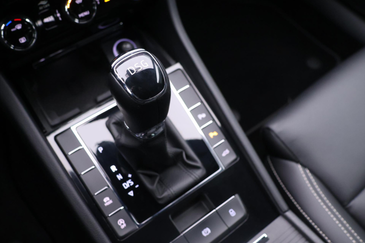 Škoda Superb 2,0 TDI 110kW DSG L&K DPH 1.Maj.