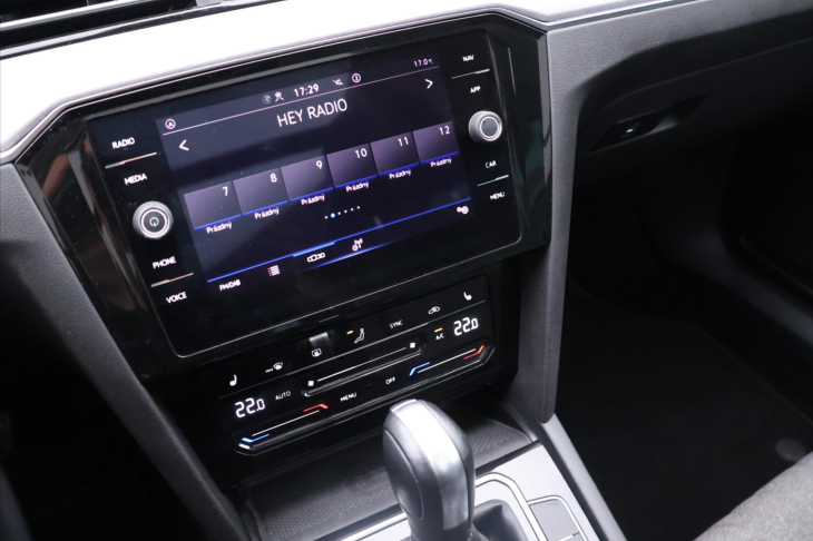 Volkswagen Passat 2,0 TDI 110kW DSG Matrix DPH