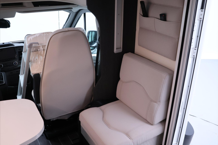 Ford Transit 2,0 CI MAGIS 84 XT CZ 1.MAJ. DPH