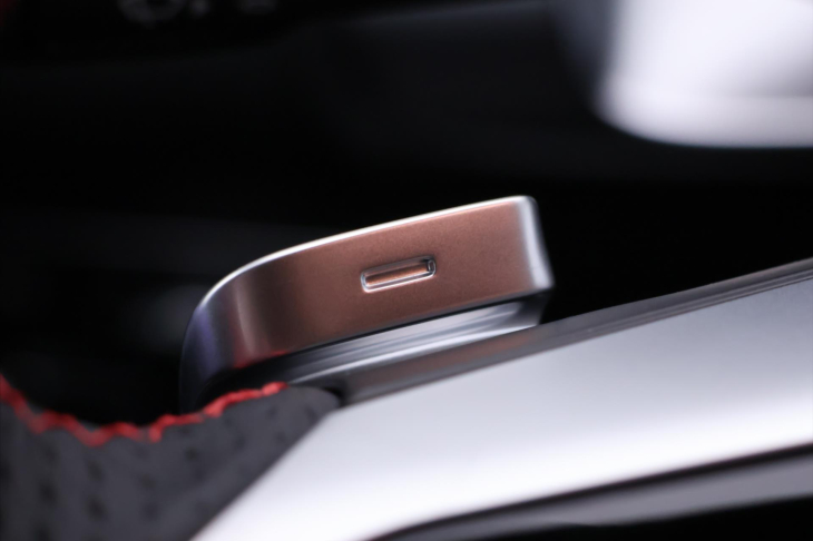 Mercedes-Benz GLB 2,0 200d 4MATIC AMG Premium