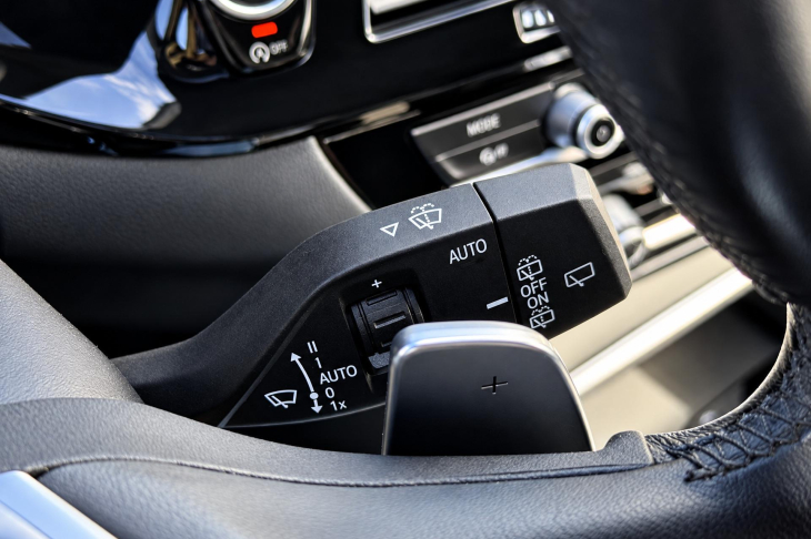 BMW Řada 5 3,0 3.0 530d Touring Sport DPH