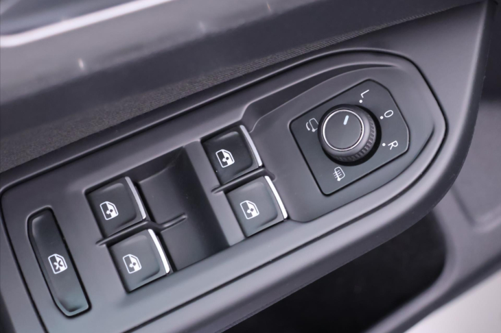 Volkswagen Golf 2,0 TDI 110kW DSG Style DPH