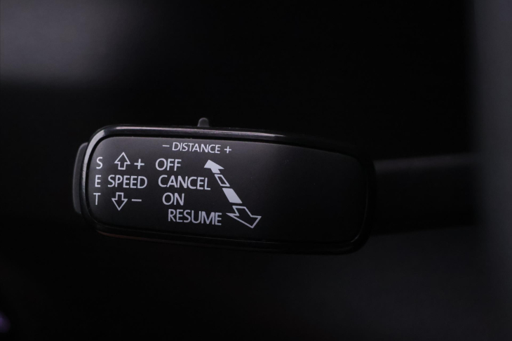 Škoda Karoq 2,0 TDI Scout 4x4 Virtual Navi