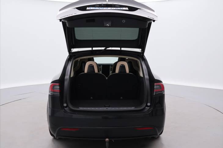 Tesla Model X 90D 79kW Tažné