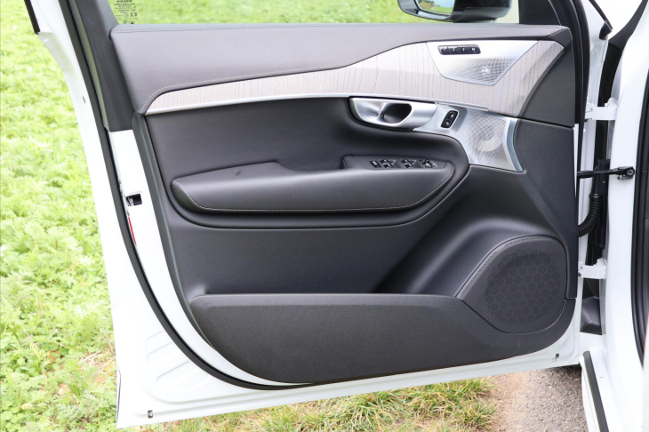 Volvo XC90 2,0 228kW T8 AWD Ultimate Bright