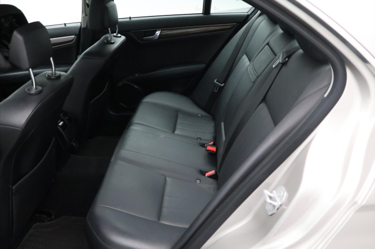 Mercedes-Benz Třídy C 2,2 220CDI 125kW  Elegance