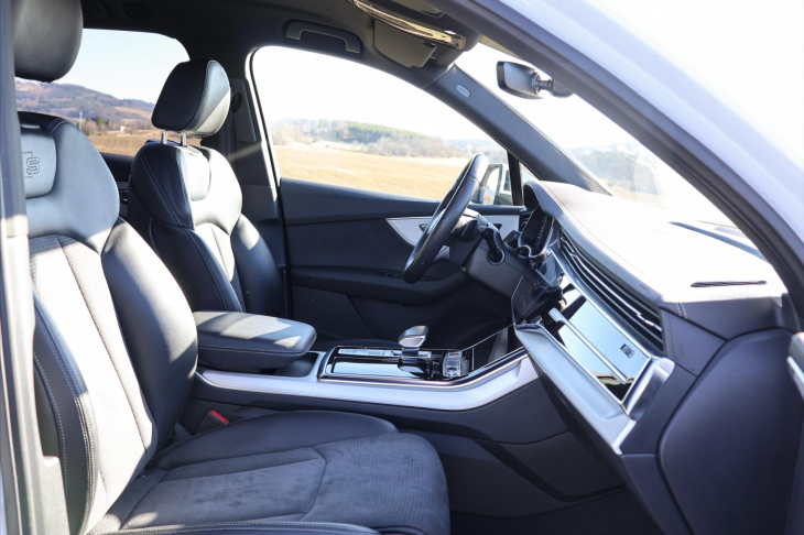 Audi Q7 3,0 TDI quattro tiptronic S line