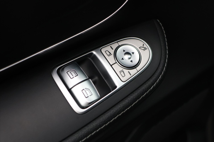 Mercedes-Benz Třídy V 2.0 250d Aut. Avantgarde XL LED