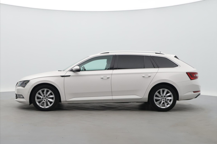 Škoda Superb 2,0 TDI DSG Style+  Navi ACC