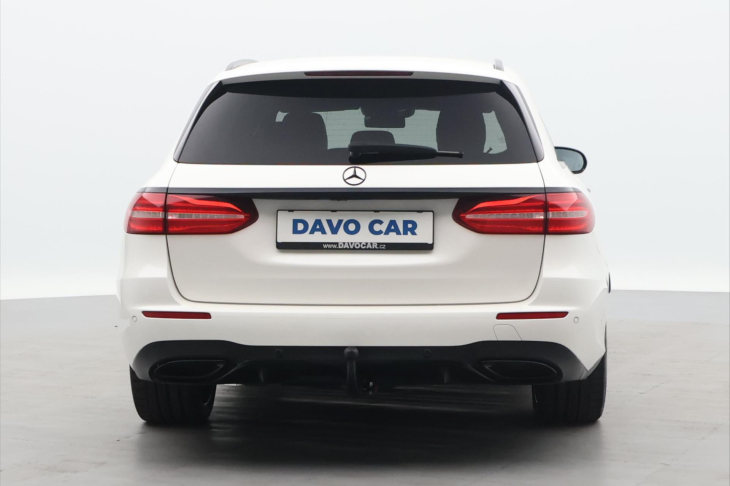 Mercedes-Benz Třídy E 2,9 400D 250kW AMG Softclose
