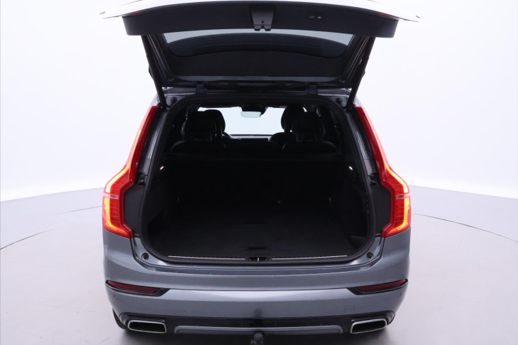 Volvo XC90 2,0 D5 Aut. AWD CZ R-Design