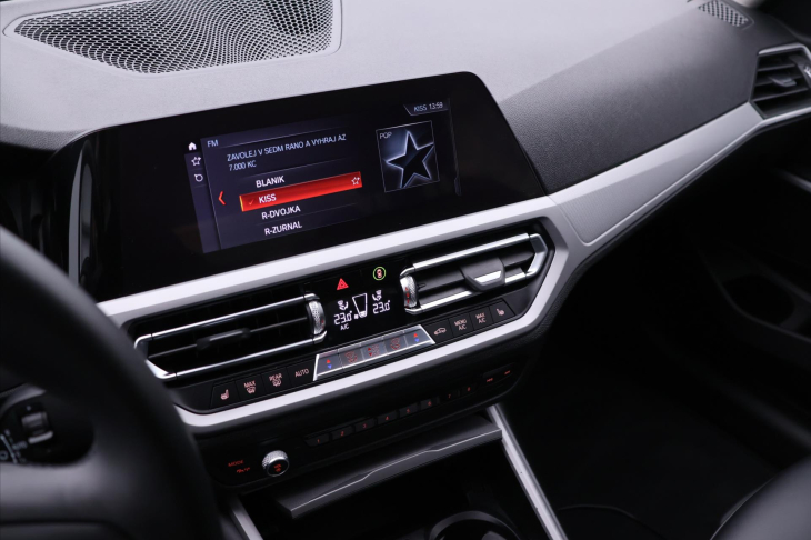 BMW Řada 3 2,0 320d 140kW xDrive CZ