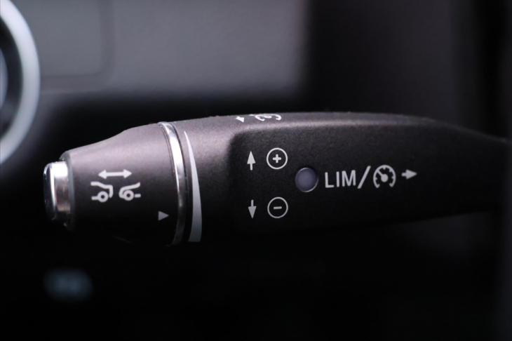 Mercedes-Benz Třídy E 3,0 350d 190kW 4Matic 1.Maj.