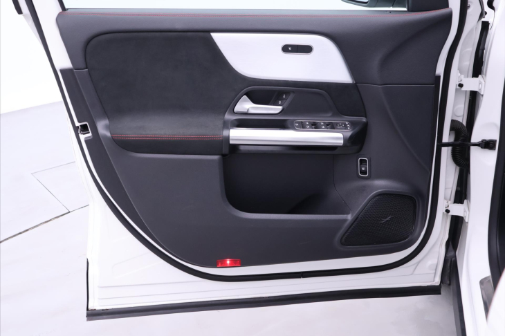 Mercedes-Benz EQA 250 150kW AMG Kamera Navi