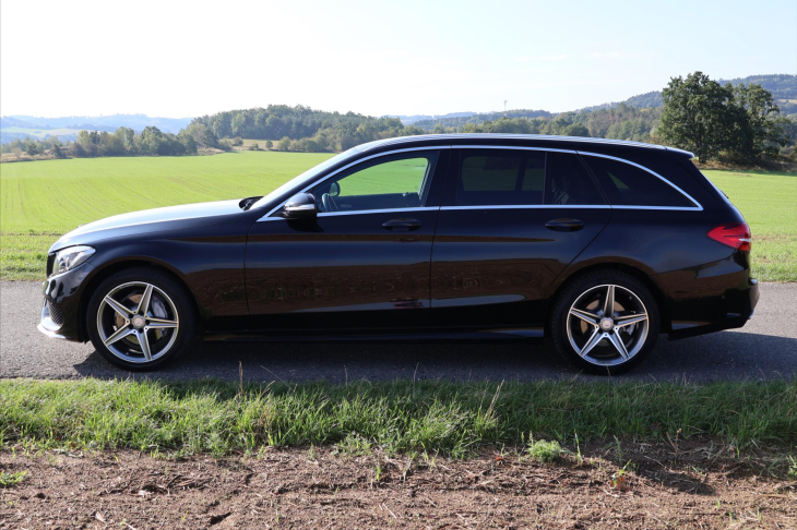 Mercedes-Benz Třídy C 2,0 200 T AMG LED Navi Kůže