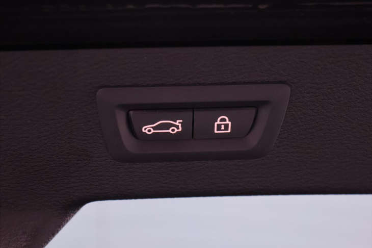 BMW X6 3,0 40d 230kW xD Aut. CZ LED